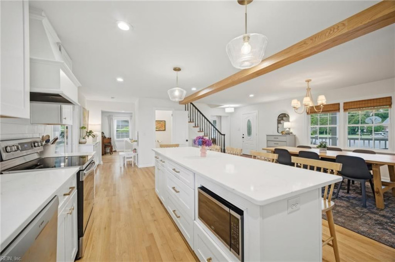 Photo 13 of 50 residential for sale in Virginia Beach virginia
