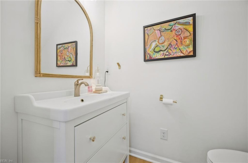 Photo 14 of 50 residential for sale in Virginia Beach virginia