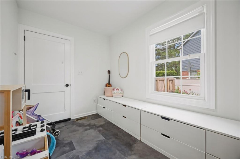 Photo 15 of 50 residential for sale in Virginia Beach virginia