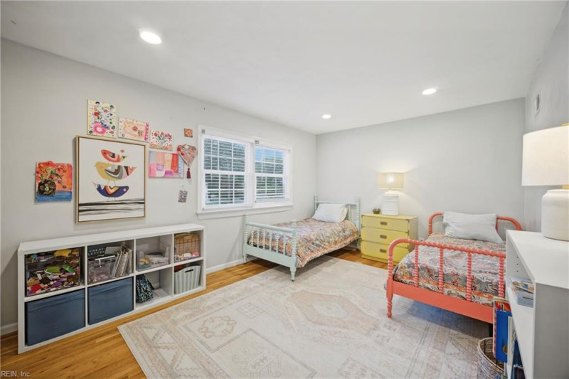 Photo 25 of 50 residential for sale in Virginia Beach virginia