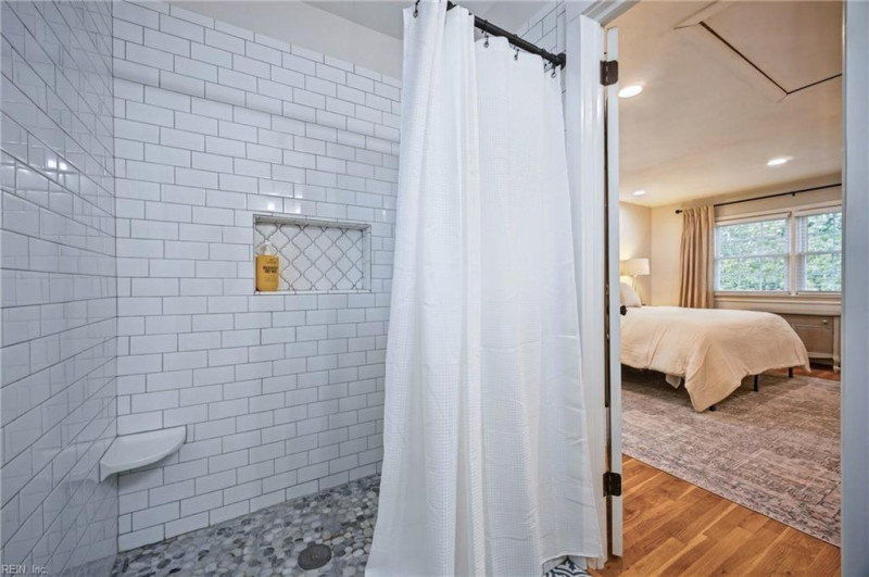 Photo 34 of 50 residential for sale in Virginia Beach virginia