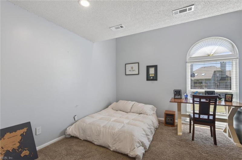 Photo 15 of 49 residential for sale in Chesapeake virginia