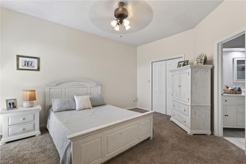Photo 22 of 49 residential for sale in Chesapeake virginia