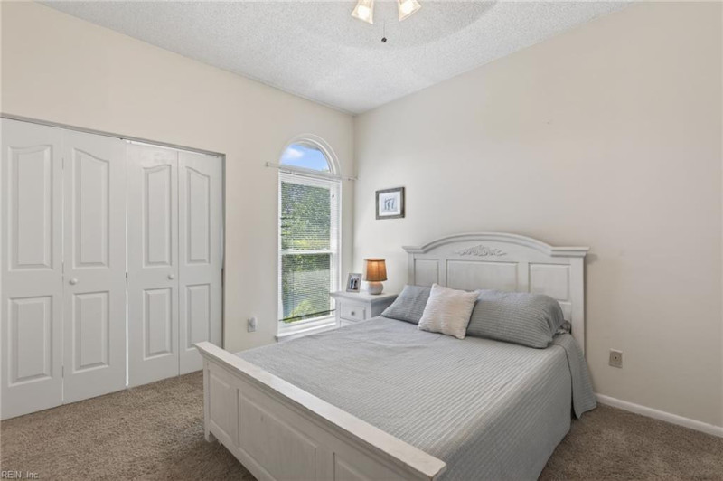 Photo 23 of 49 residential for sale in Chesapeake virginia