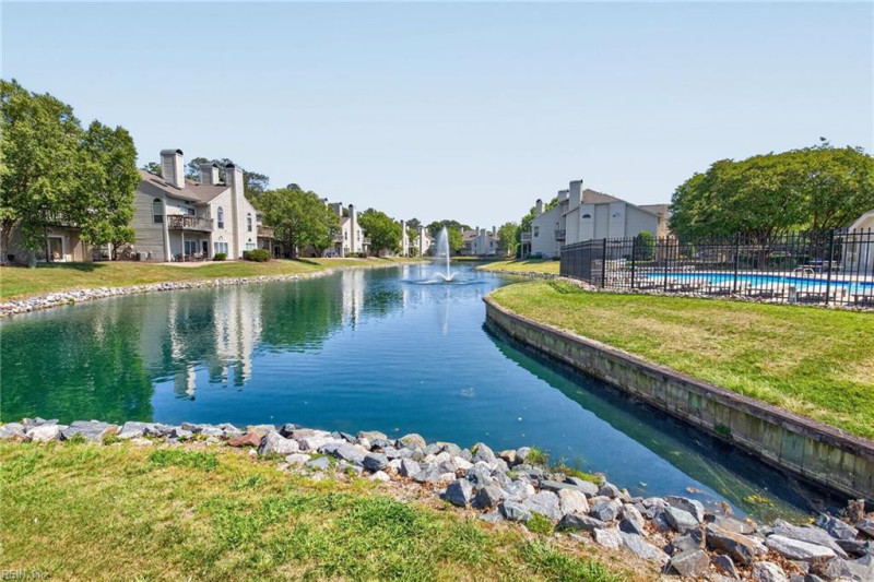 Photo 37 of 49 residential for sale in Chesapeake virginia