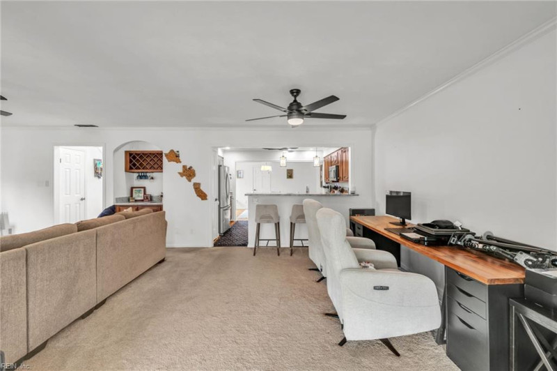 Photo 13 of 41 residential for sale in Virginia Beach virginia