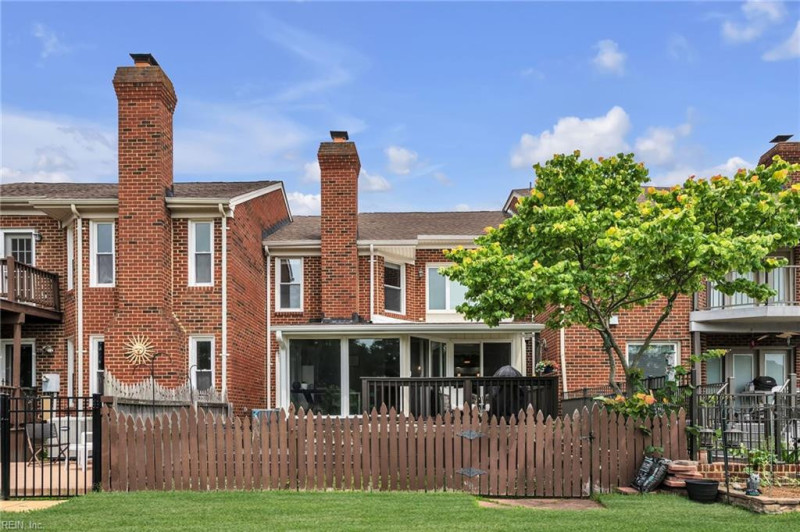 Photo 23 of 41 residential for sale in Virginia Beach virginia