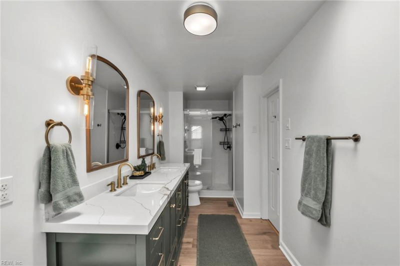 Photo 37 of 41 residential for sale in Virginia Beach virginia