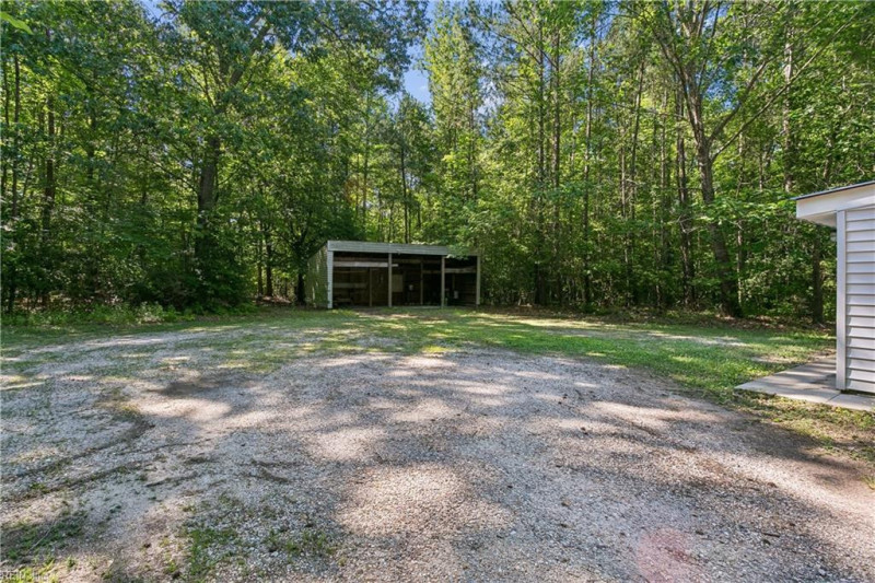 Photo 31 of 41 residential for sale in Gloucester County virginia