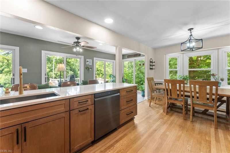 Photo 16 of 49 residential for sale in Middlesex County virginia