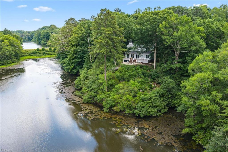 Photo 2 of 49 residential for sale in Middlesex County virginia