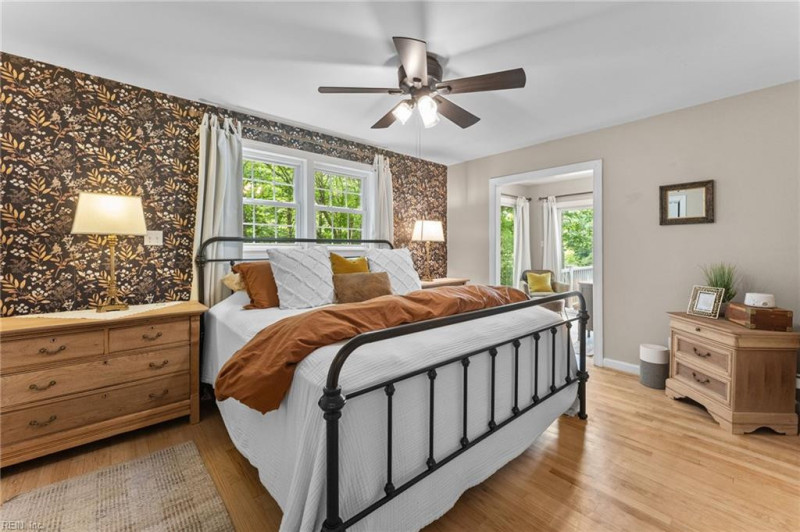 Photo 25 of 49 residential for sale in Middlesex County virginia
