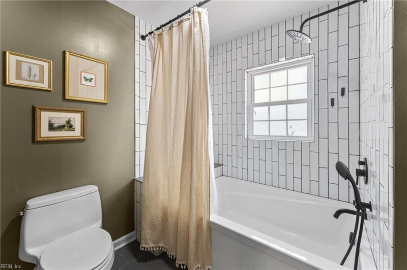 Photo 28 of 49 residential for sale in Middlesex County virginia