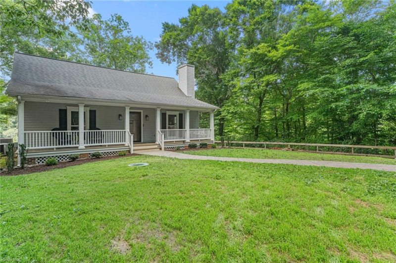 Photo 7 of 49 residential for sale in Middlesex County virginia