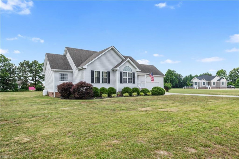 Photo 6 of 51 residential for sale in Currituck County virginia