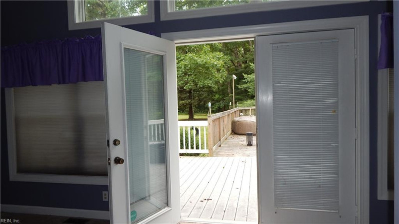 Photo 10 of 25 residential for sale in Chesapeake virginia