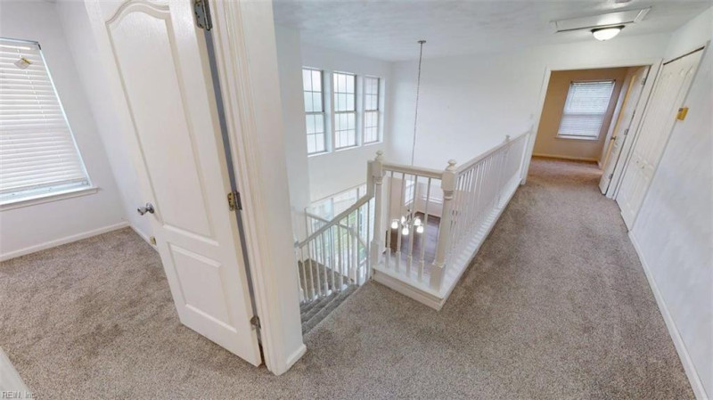 Photo 18 of 50 residential for sale in Chesapeake virginia