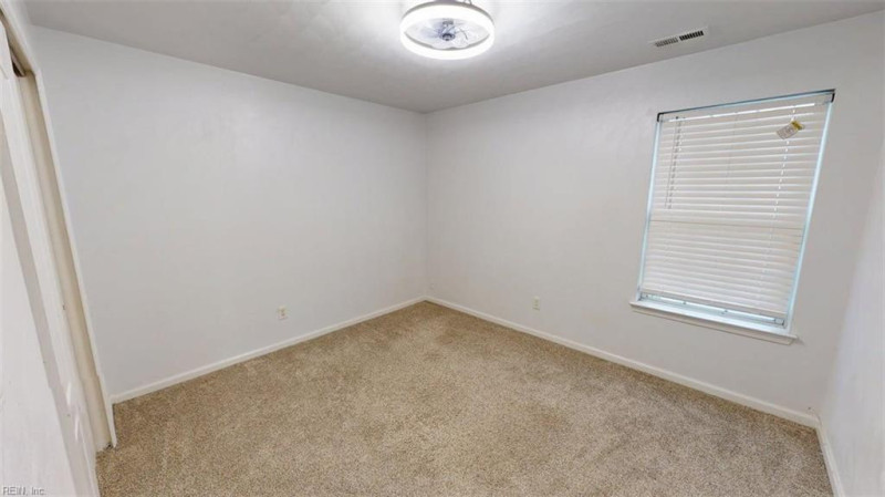 Photo 26 of 50 residential for sale in Chesapeake virginia