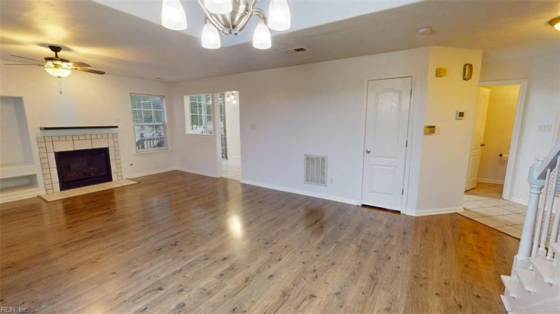 Photo 9 of 50 residential for sale in Chesapeake virginia