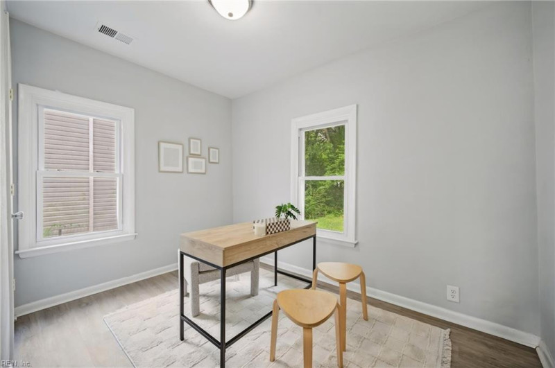 Photo 13 of 19 residential for sale in Suffolk virginia