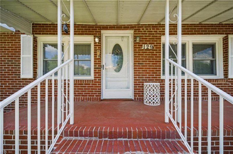 Photo 2 of 19 residential for sale in Suffolk virginia