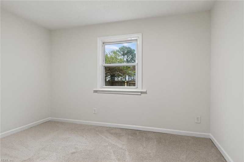 Photo 20 of 23 residential for sale in Portsmouth virginia