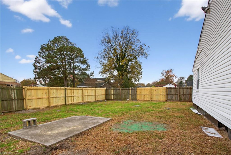 Photo 22 of 23 residential for sale in Portsmouth virginia