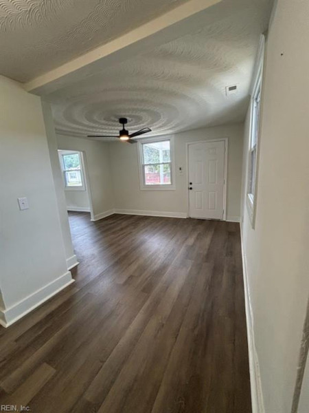 Photo 8 of 23 residential for sale in Portsmouth virginia