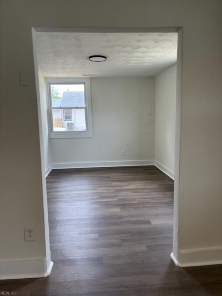 Photo 9 of 23 residential for sale in Portsmouth virginia
