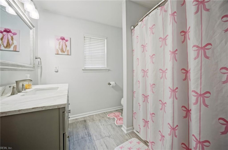 Photo 21 of 50 residential for sale in Suffolk virginia Photo 21 of 50 residential for sale in Suffolk virginia