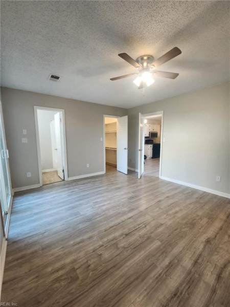 Photo 12 of 21 residential for sale in Virginia Beach virginia