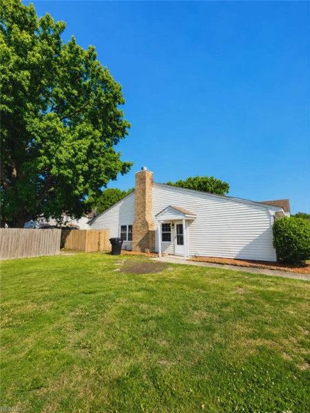 Photo 4 of 21 residential for sale in Virginia Beach virginia