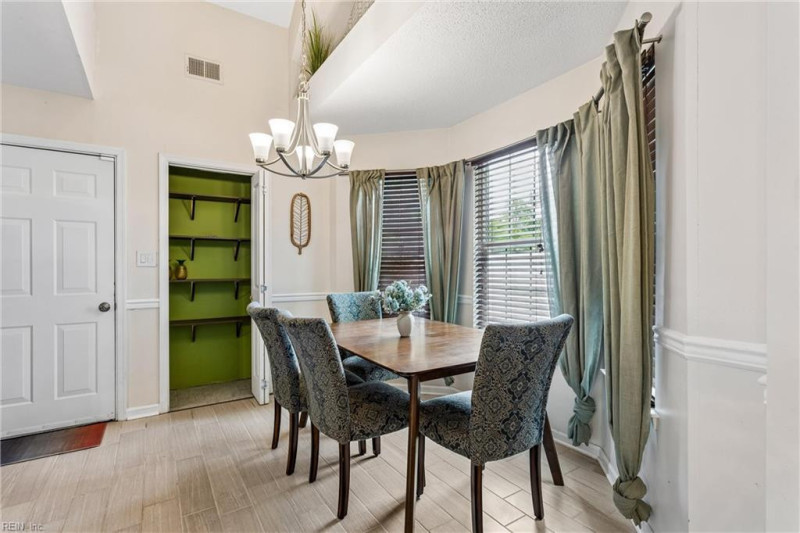 Photo 11 of 42 residential for sale in Newport News virginia