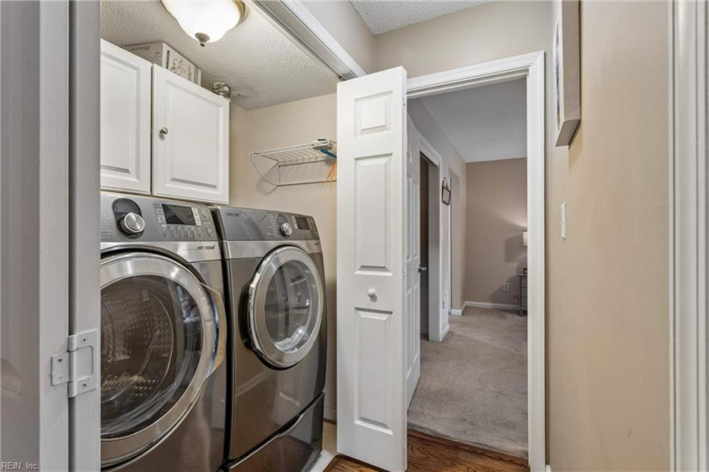 Photo 19 of 42 residential for sale in Newport News virginia