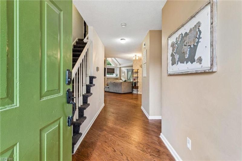 Photo 8 of 42 residential for sale in Newport News virginia