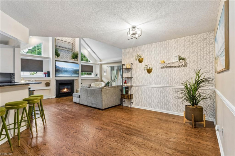 Photo 9 of 42 residential for sale in Newport News virginia