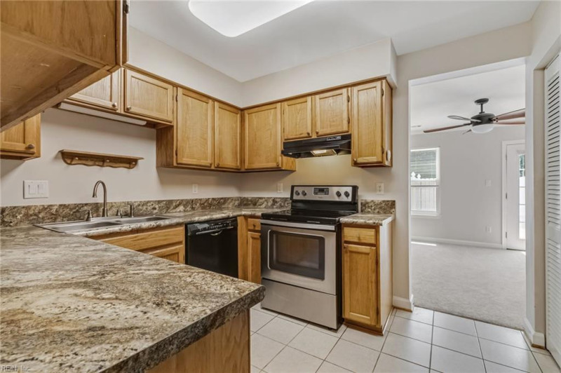 Photo 5 of 24 residential for sale in Newport News virginia