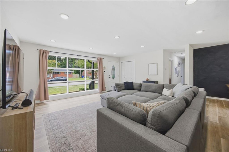 Photo 9 of 43 residential for sale in Norfolk virginia Photo 9 of 43 residential for sale in Norfolk virginia