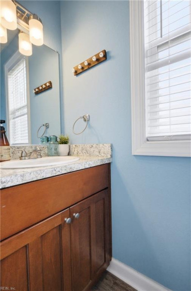 Photo 17 of 44 residential for sale in Chesapeake virginia