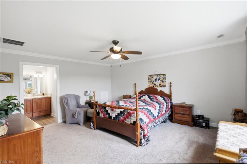 Photo 18 of 44 residential for sale in Chesapeake virginia