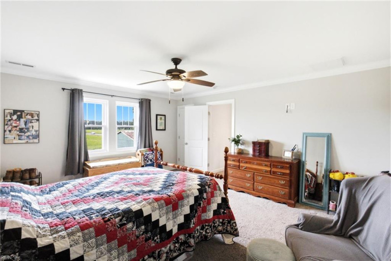 Photo 19 of 44 residential for sale in Chesapeake virginia