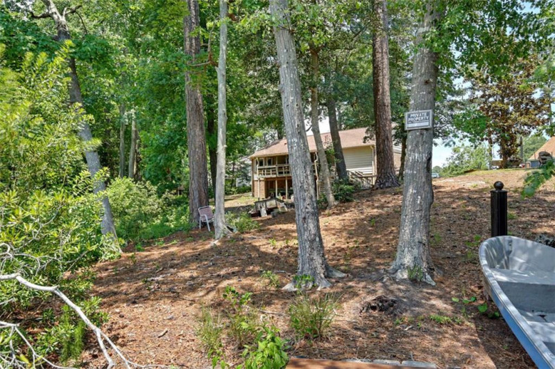 Photo 34 of 38 residential for sale in Isle of Wight County virginia Photo 34 of 38 residential for sale in Isle of Wight County virginia