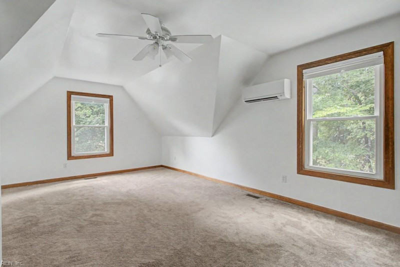 Photo 28 of 35 residential for sale in Gloucester County virginia