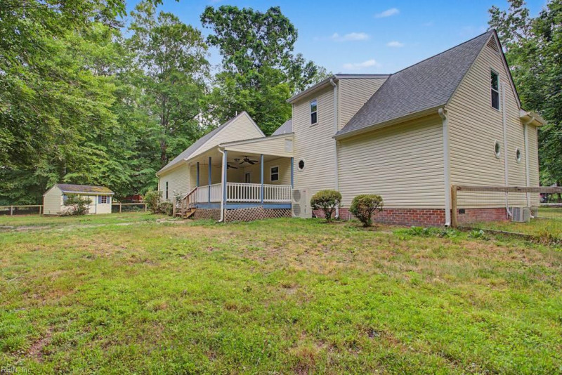 Photo 34 of 35 residential for sale in Gloucester County virginia