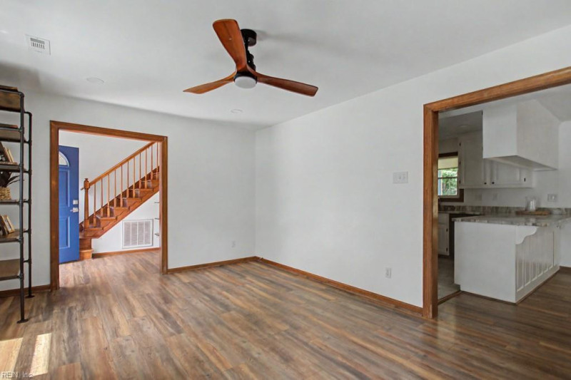 Photo 8 of 35 residential for sale in Gloucester County virginia