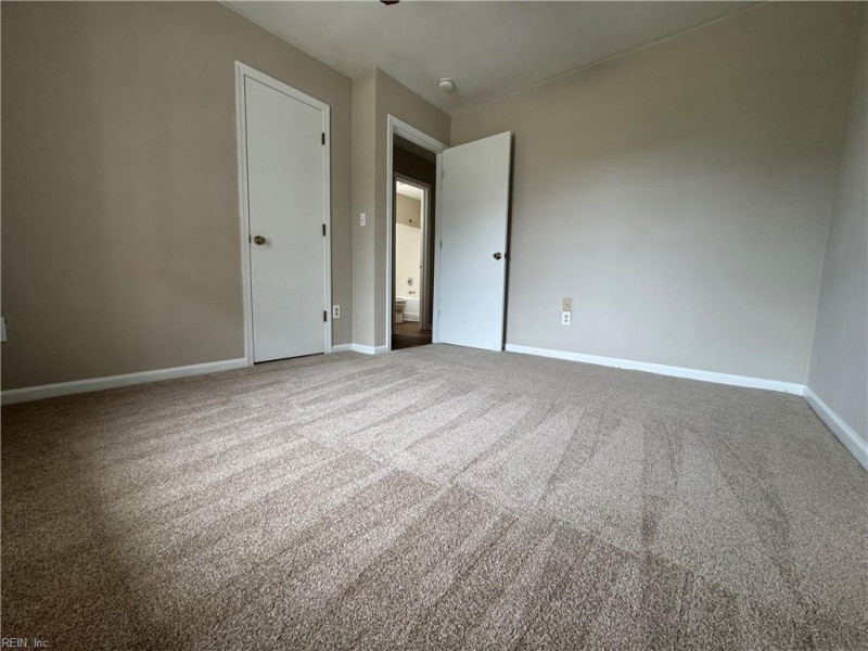 Photo 5 of 9 residential for sale in Virginia Beach virginia