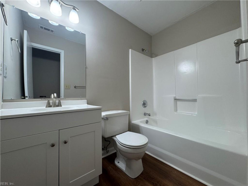 Photo 6 of 9 residential for sale in Virginia Beach virginia