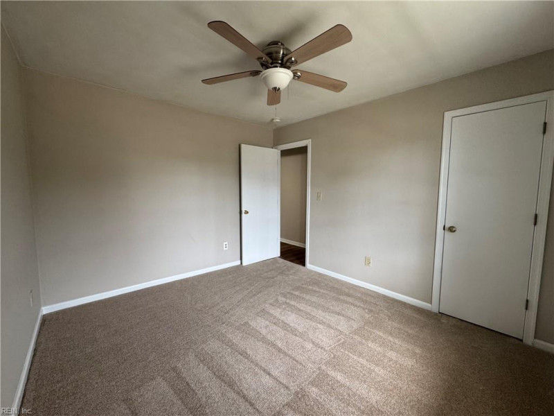 Photo 7 of 9 residential for sale in Virginia Beach virginia