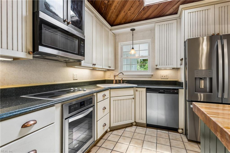 Photo 22 of 49 residential for sale in Virginia Beach virginia