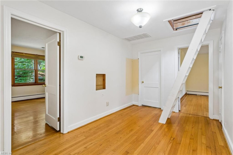 Photo 24 of 49 residential for sale in Virginia Beach virginia